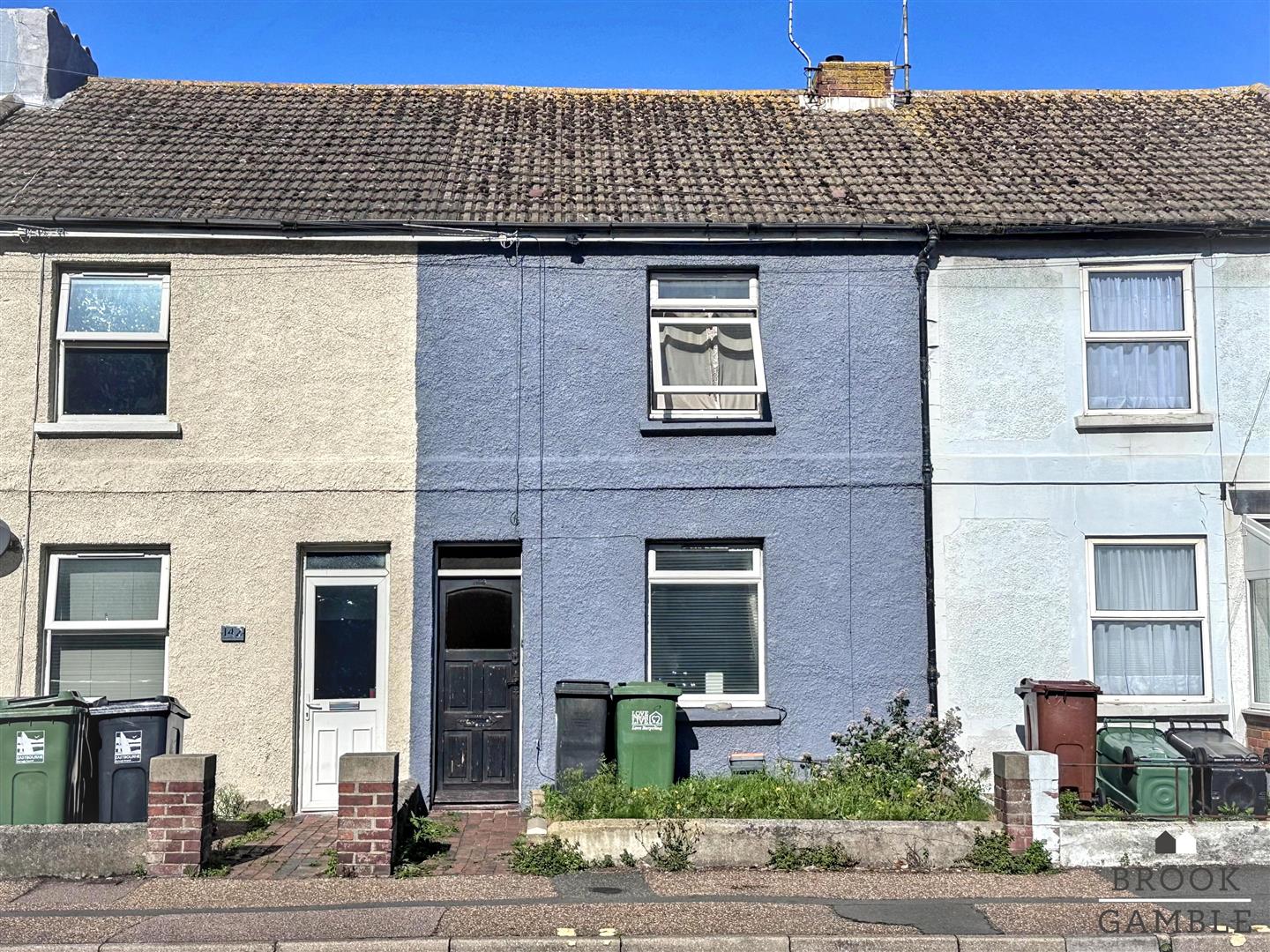 2 Bedroom House - Mid Terrace for Sale: £253,500. Ashford Road in Eastbourne, East Sussex